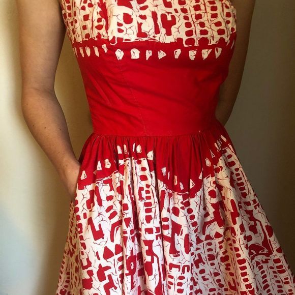Vintage 50s Kamehameha Hawaii Tropical Red White Fit and Flare Print Sundress - Picture 6 of 12